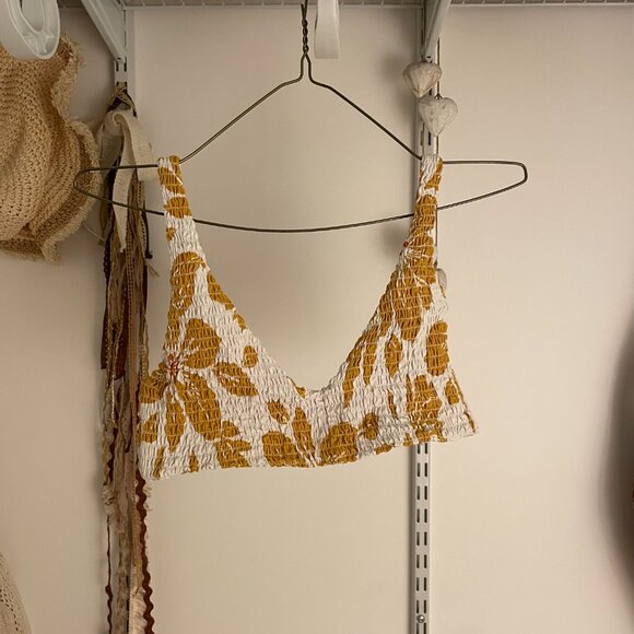 Hibiscus V-Cut Smocked Bikini - Picture 2 of 5